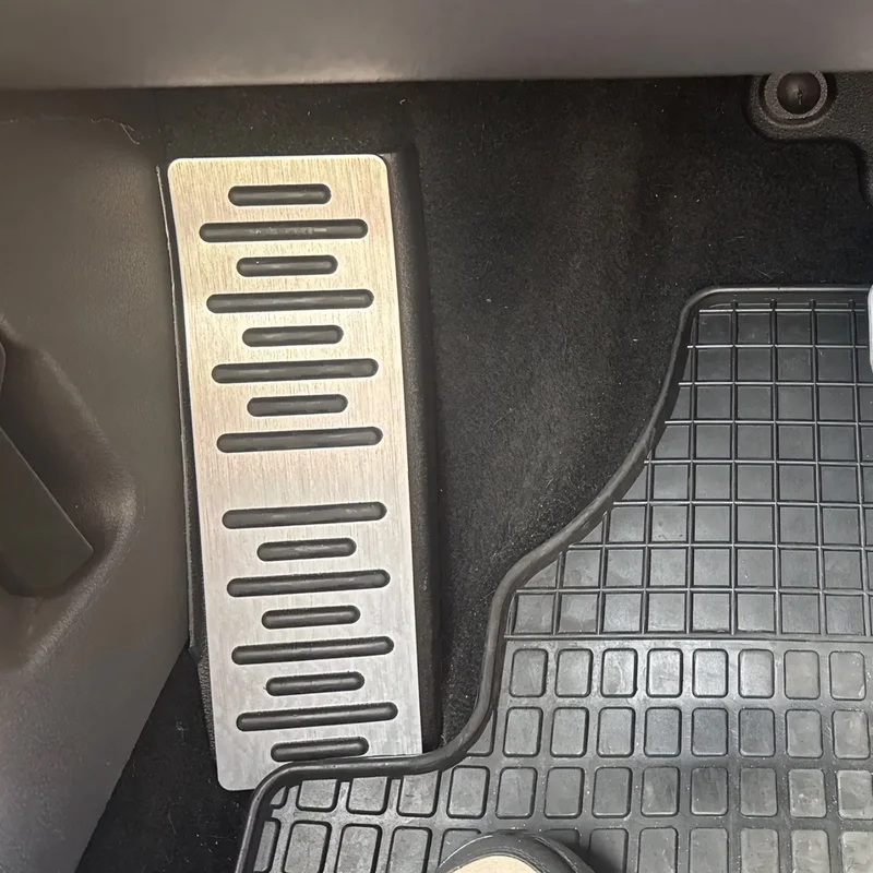 Pedals for Volkswagen VW Golf 5 6 MK5 MK6 Jetta GTI Scirocco EOS Tiguan Passat B6 B7 CC R-line Foot Rest Pedal Cover Pad