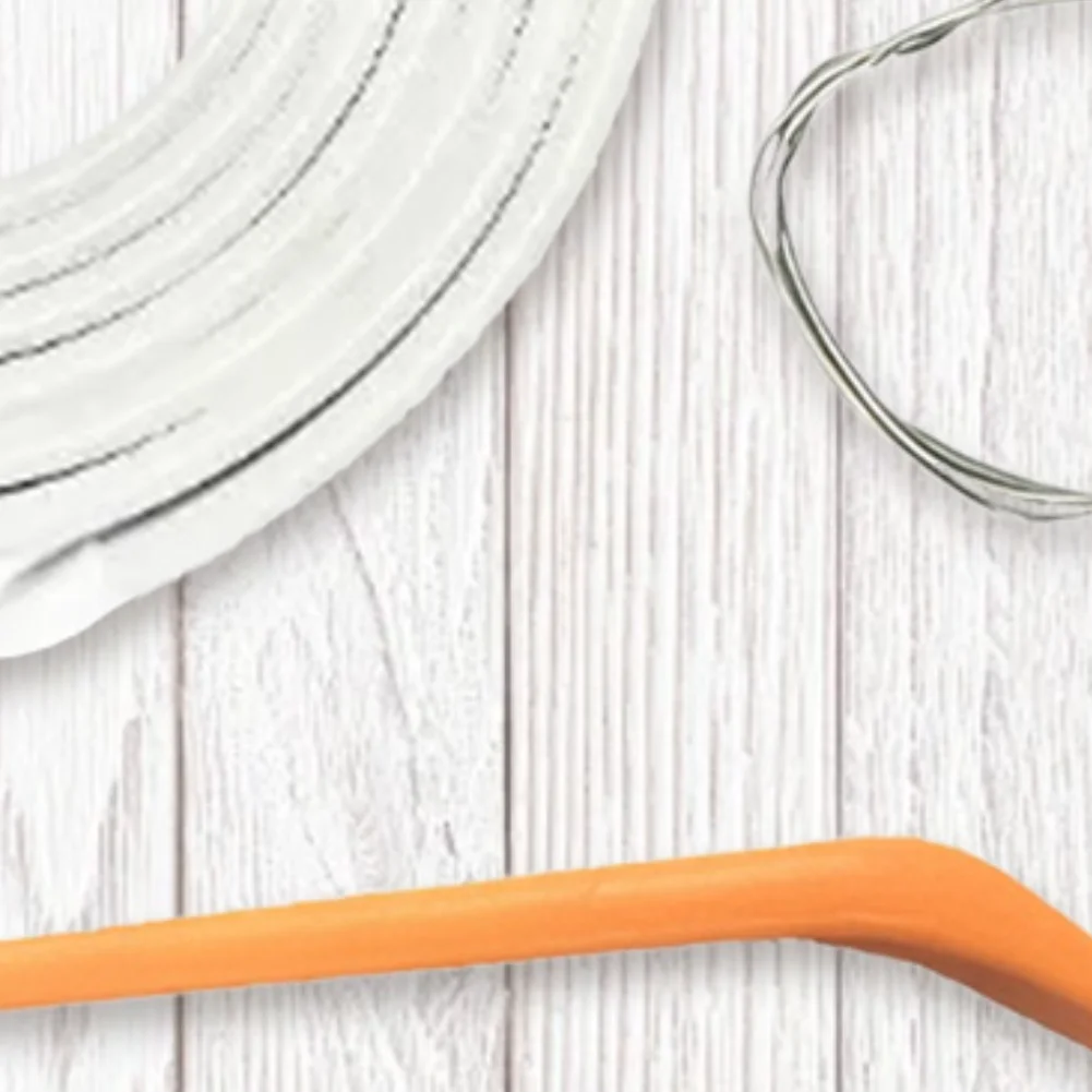 Striscia di illuminazione ambientale autoadesiva per bagagliaio di un'auto a LED automatica per scatola posteriore multifunzione per pickup berlina SUV Hatchback