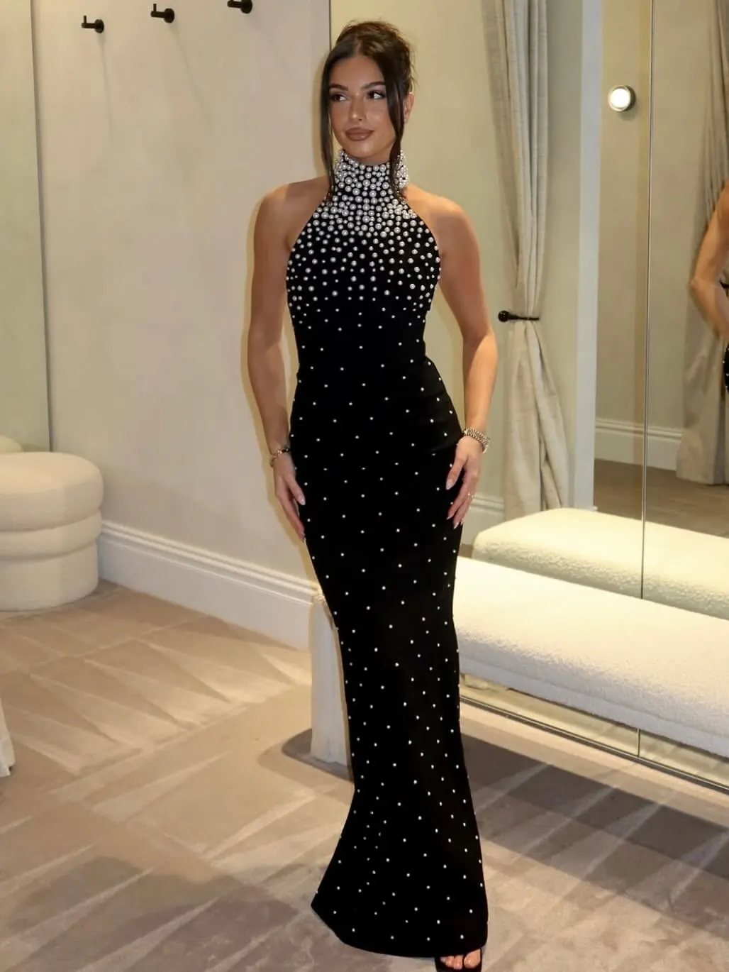 

Customized Elegant Dresses For Special Occasions Evening Dresses After Slit Backless SexyColumn Halter Satin Floor length Beads