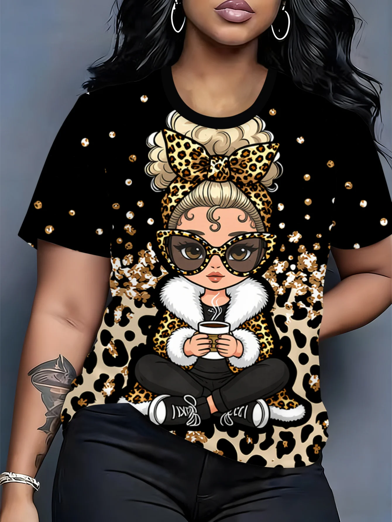 Women Crew Neck Short Sleeve T‑Shirt, Cute Cartoon Girl With Leopard Bow Sunglasses Coffee Graphic Print Casual Summer Tee