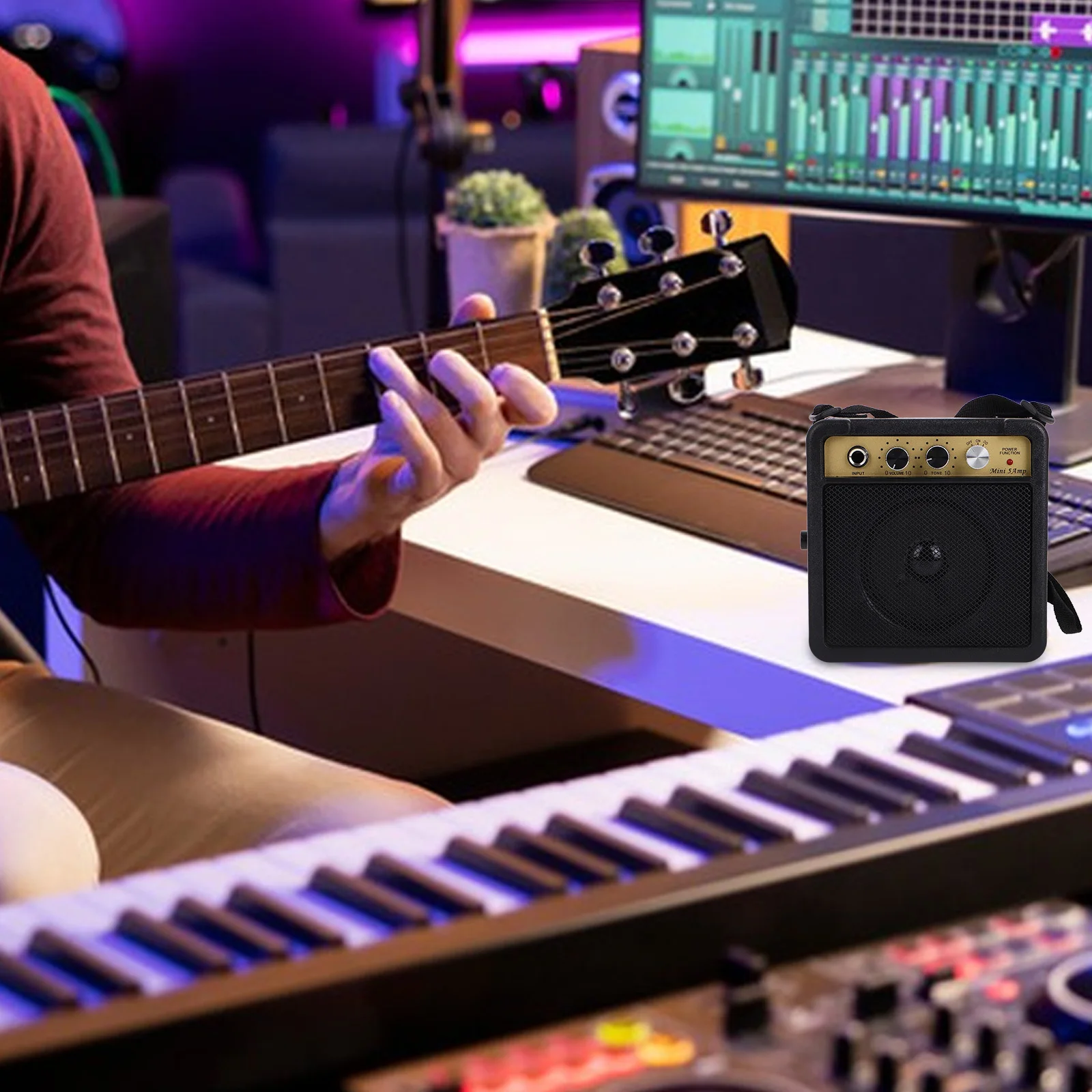 

1Set Electric Guitar Mini Amplifier Portable Small Size Practice Amp Bass Guitar Speaker Mini Amp Device Amplifier