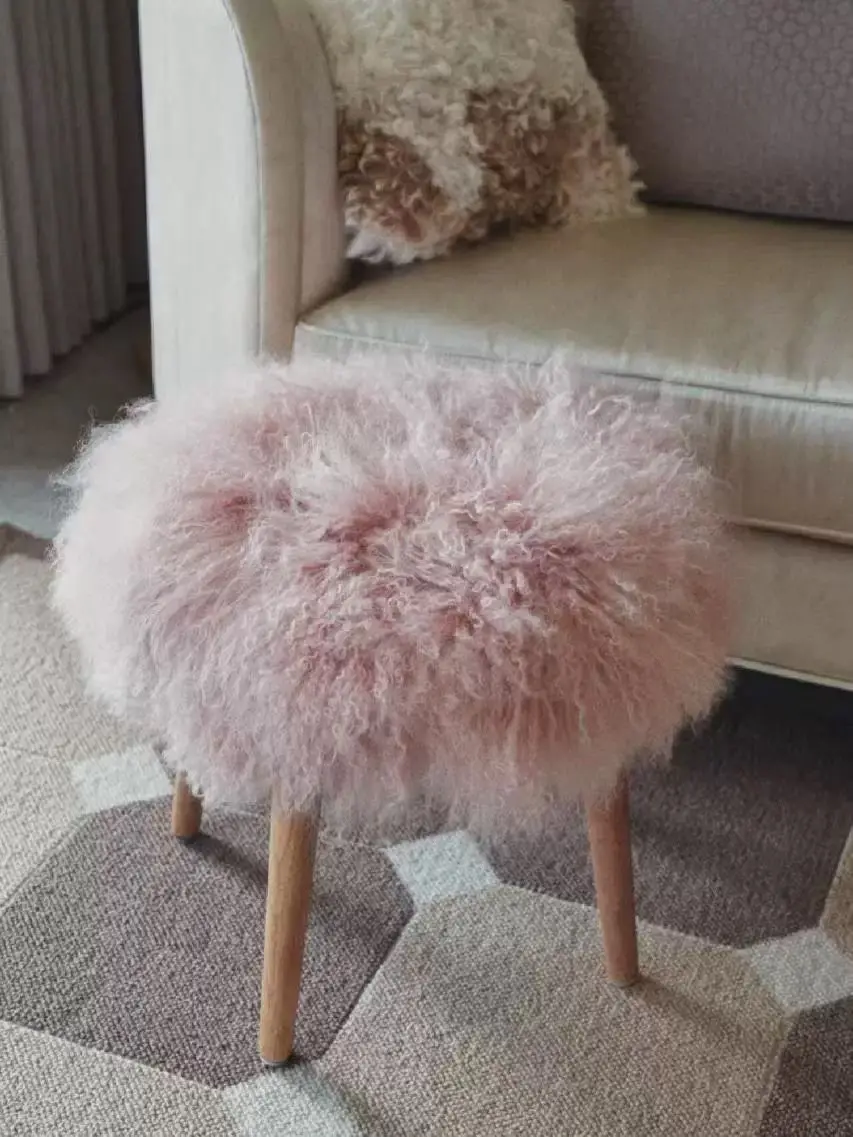 Furniture Ottoman Misty Pink Fluffy Beach Wool Entrance Stool Dressing Room Shoe Changing Stool Home Living Room Low Stool