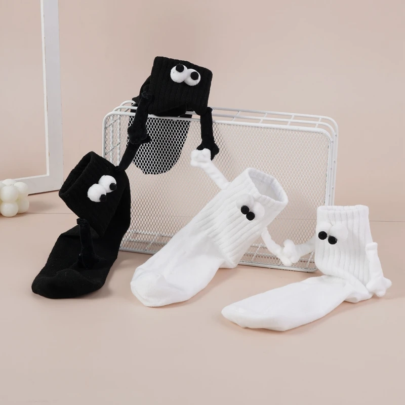 

Spring Autumn Women Magnetic Suction Holding Hands Cute Groovy Popular Middle Tube Socks Breathable Sweat Absorbing Socks