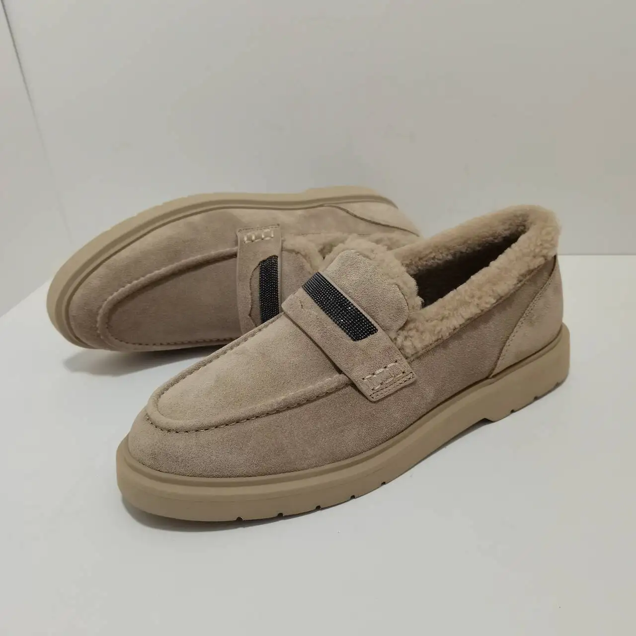 

2025 Autumn Winter Suede Leather Inside Fur Loafers for Women Slip On Runway Ladies Office Shoes Lazy Shoes Women Warm Shoes