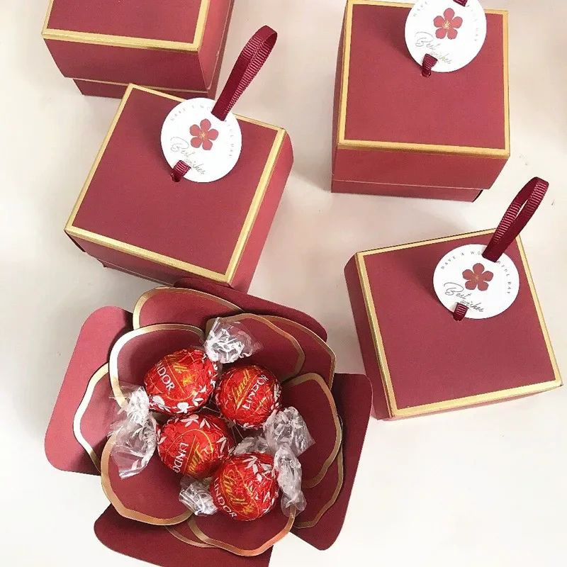 

Creative Rose Paper Candy Box Wedding Favors Gifts For Guests Chocolate Packaging Boxes Christmas Party Decoration