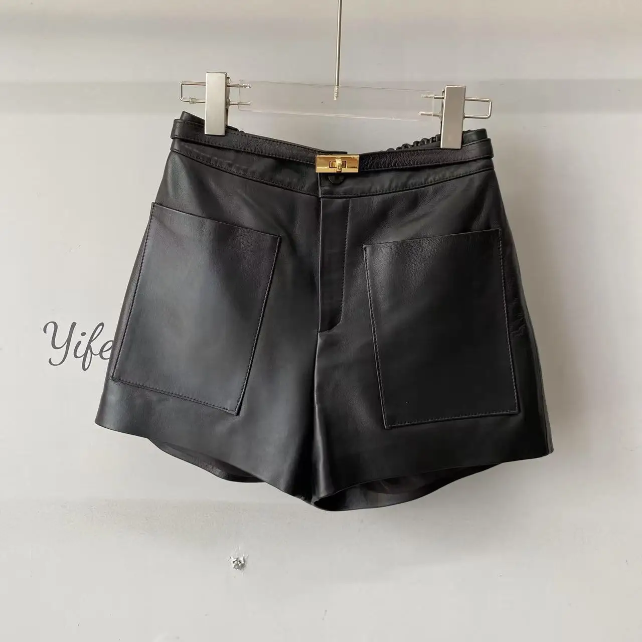 

Fall 2025 New Sle Women's Faionable Leather ort Boot Pants Casual High Waist Straight Leg Pants Bla eep Skin