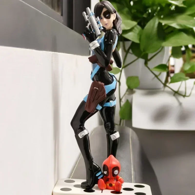 21cm Deadpool Statue Of A Beautiful Girl Marvel PVC Figures Handmade Desktop Model Toys Ornaments Childrens Surprise Gifts