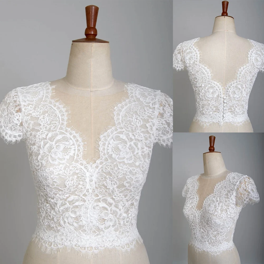 

Elegant Lace Bridal Wraps Jacket Short Sleeve V Neck Button Women Boleros Wedding Accessories Customized Wedding & Events