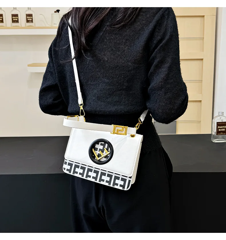 محفظة عصرية منقوشة 2025 - حقيبة كروس/كتف، تصميم مربع فرنسي أنيق، حقيبة يد عصرية خفيفة الوزن #5