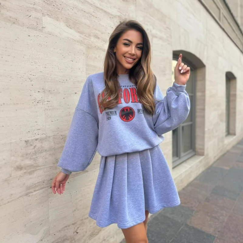 

2026 Spring Autumn New Fashionable Elegant High-end Printed Round-neck Sweater Pullover Short Skirt Set Two-piece Set for Women