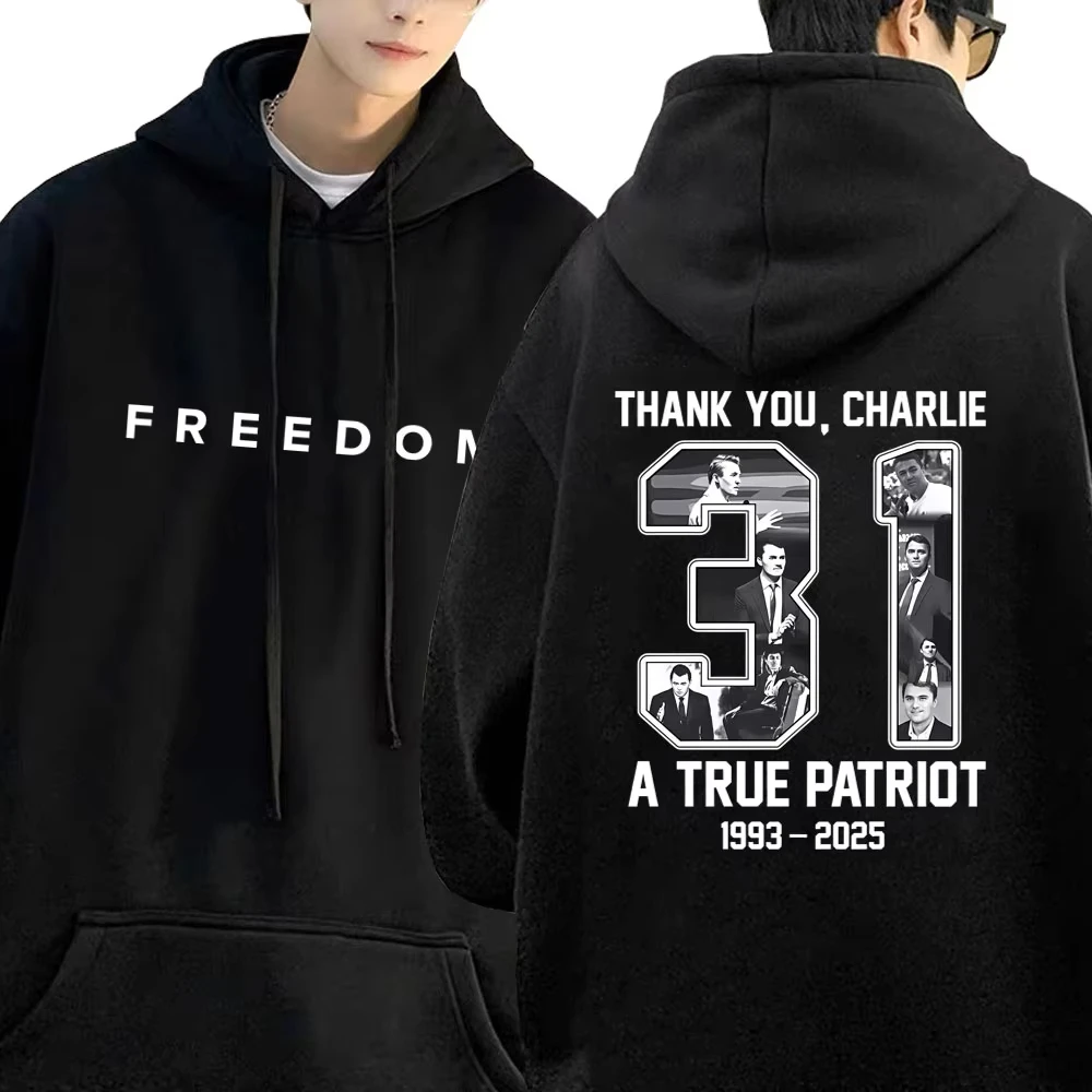 

Толстовка с графическим принтом Charlie Kirk Freedom для мужчин и женщин, толстовка с изображением американского героя, мужская уличная одежда в патриотическом стиле