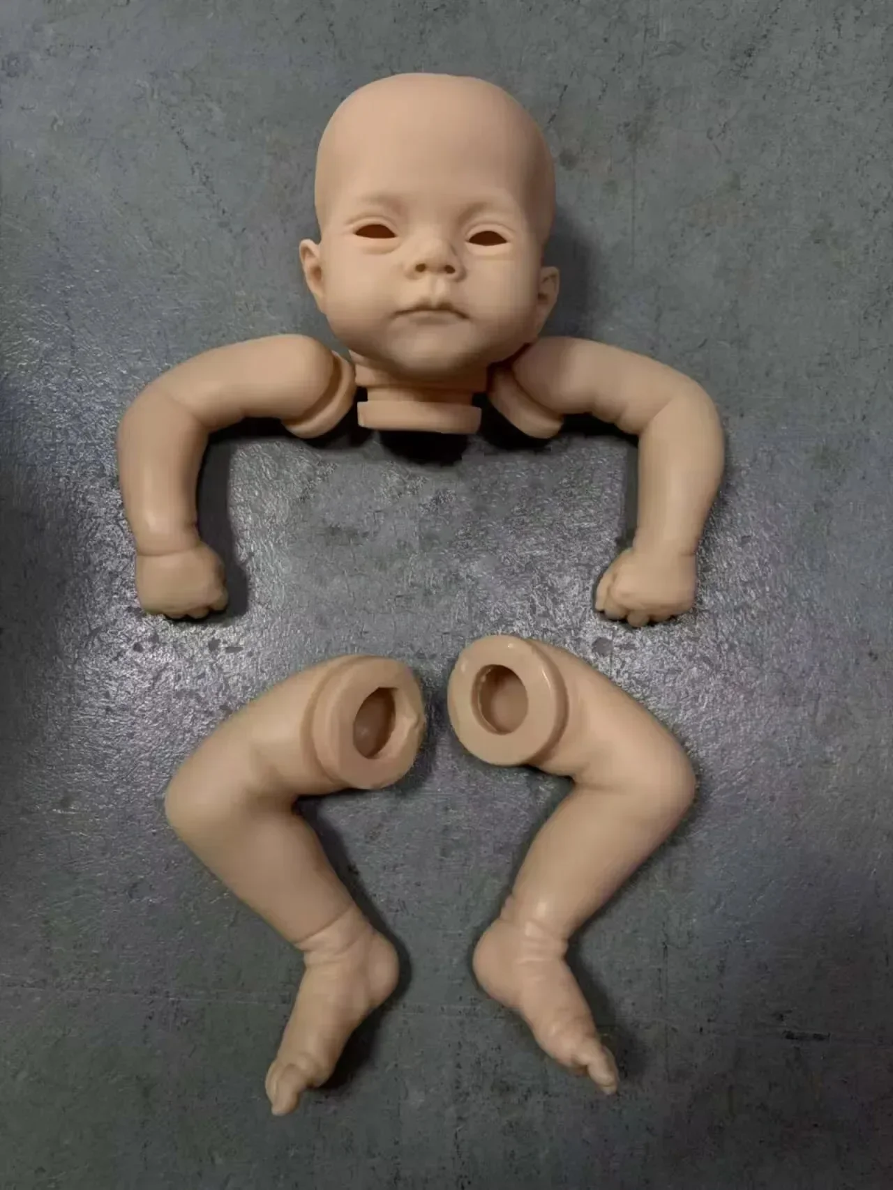 19 inch Lily/Irys Twins al geschilderde kits/een geschilderd blanco herboren pop kit Soft Touch frisse kleur pop onderdelen met stoffen lichaam