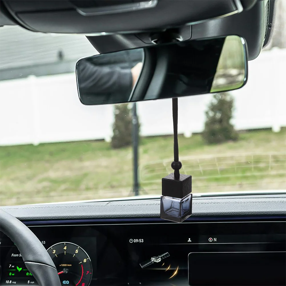 

4Pcs Car Air Freshener Hanging Bottle Black 8Ml Refillable Glass Diffuser for Essential Oils Auto Aromatherapy Decoration