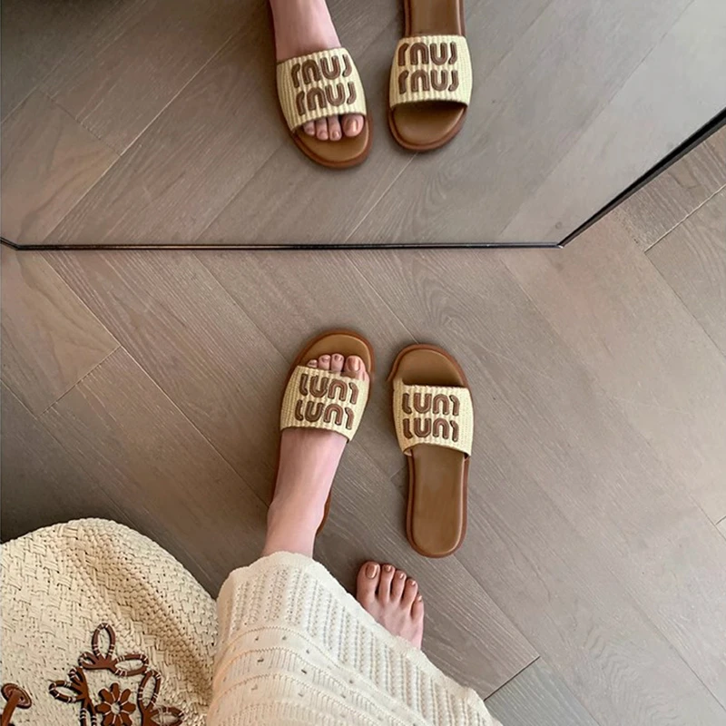 Vintage Woven Women's Sandals Fashion Letter Woven Flat Slippers 2024 Summer Vacation Beach Slides Outer Wear  slipper