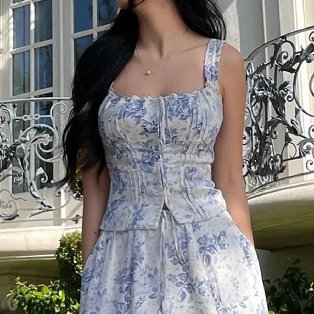 

Printed sling vest, sexy halter short, exposed navel Spice Girl top, fashionable, simple temperament, elegant and versatile, hig