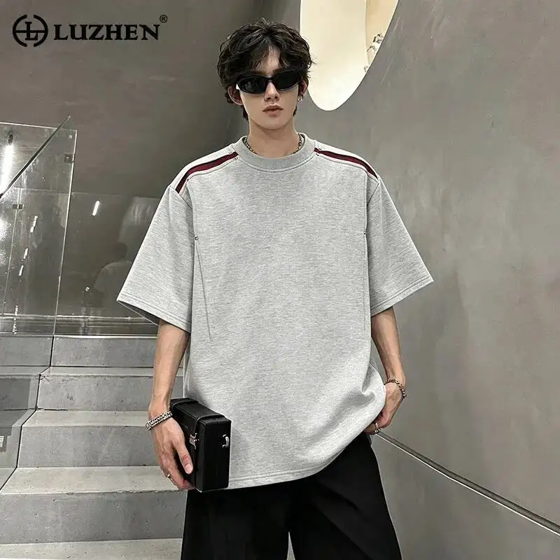 

LUZHEN 2026 Summer Hollow Patchwork Design Rivet Metal Decorate Short Sleeve T-shirts Men's Fashion Handsome Casual Tops JY7044