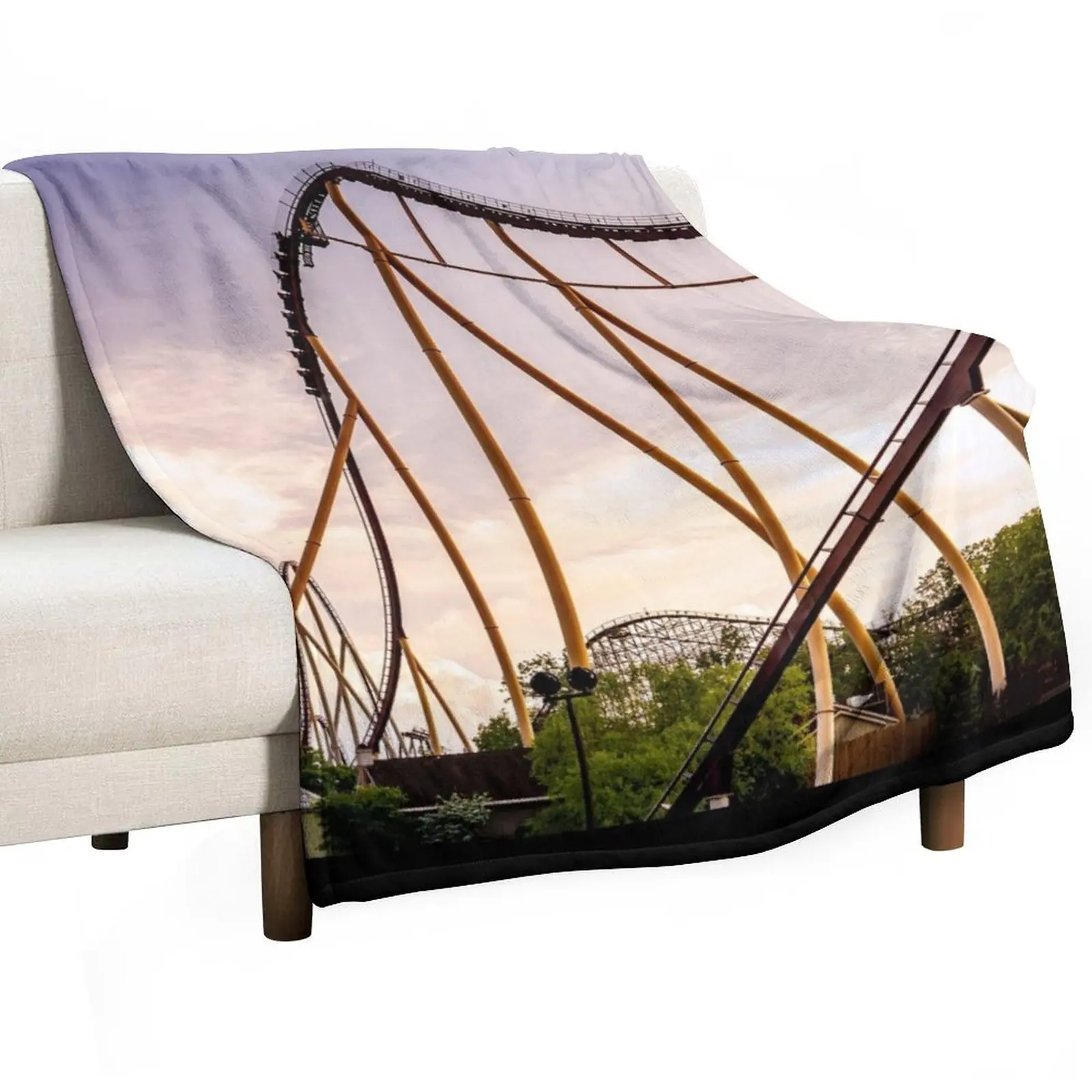 

Diamondback Roller Coaster at Sunset, Kings Island Throw Blanket Decorative Sofas Sofa Throw cosplay anime Blankets