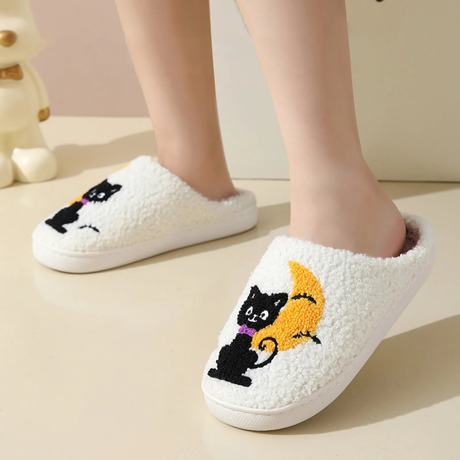 Fall Winter Halloween Cat Witch Print Thick Warm Plush Slippers For Man Woman Indoor Outdoor Causal Cute Non-Slip Bedroom Shoes