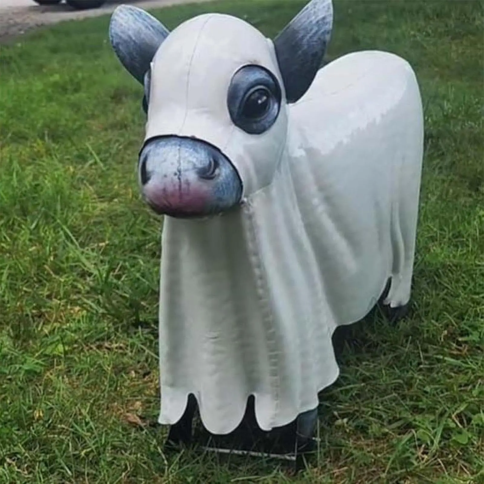 

Ghost Bull Figurine for Home Decor Collectible Gift Halloween Statue for Living Room Bedroom Hallway Table Centerpieces Office