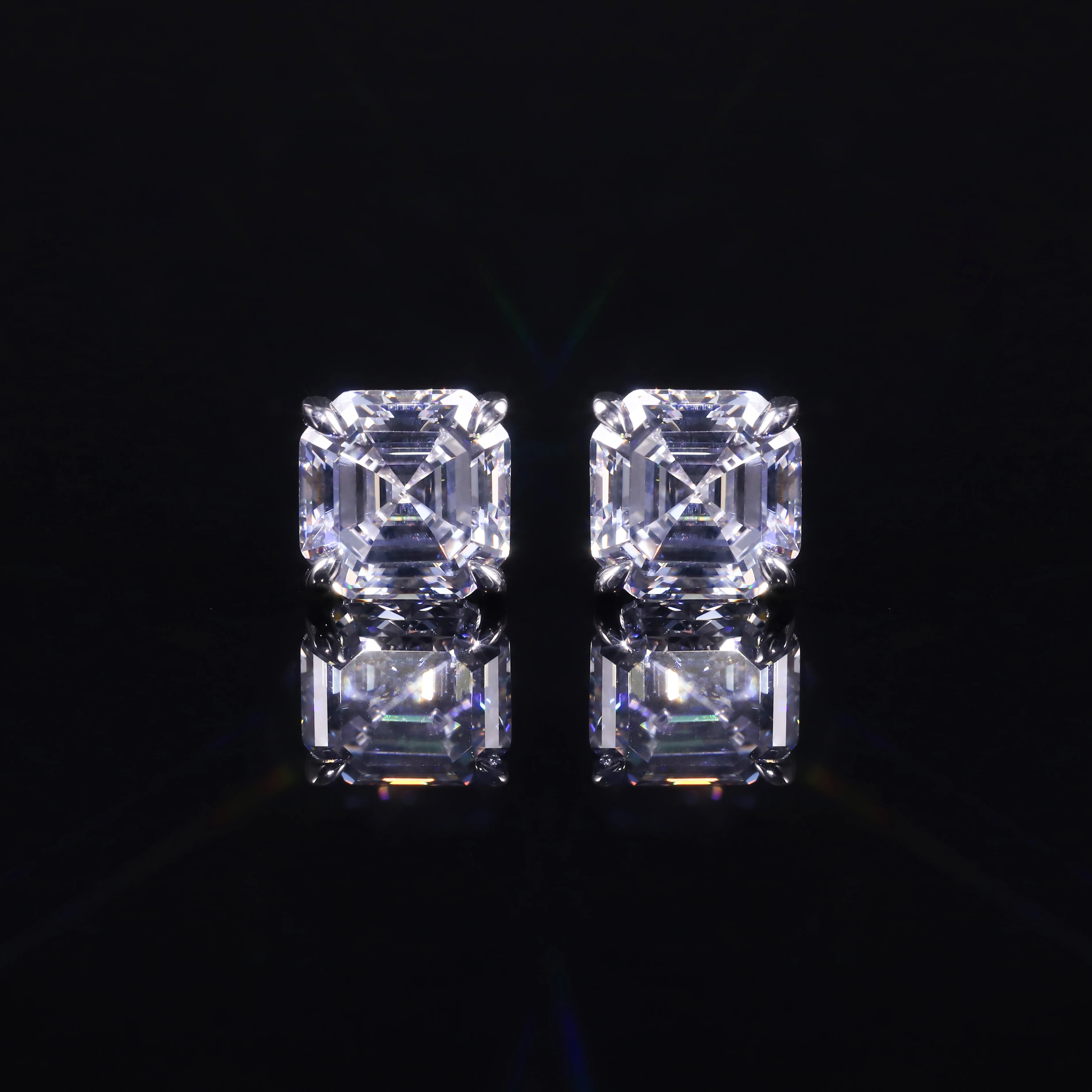 GEM\'S BALLET 0.4 - 3.0CT D Color Classic Claw Prong Asscher Cut Moissanite Stud Earrings in 925 Sterling Silver Gift For Her