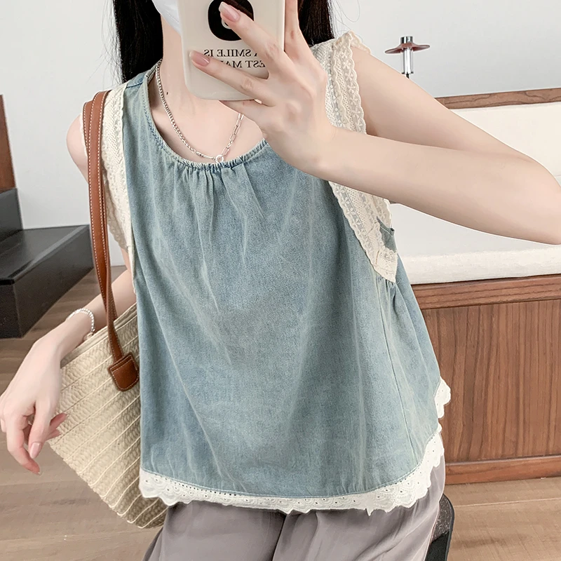 

Summer retro niche lace splicing sleeveless denim shirt women 2024 new design sense playful pleated loose tops