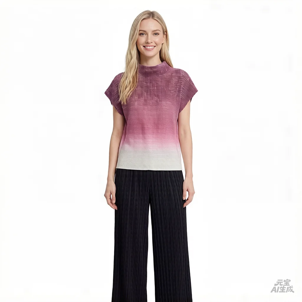 Miyake Pleated 2026 Summer Black-to-White Gradient T-Shirt for Women Stylishly Pleated Loose-Fit Comfortable Breathable Top