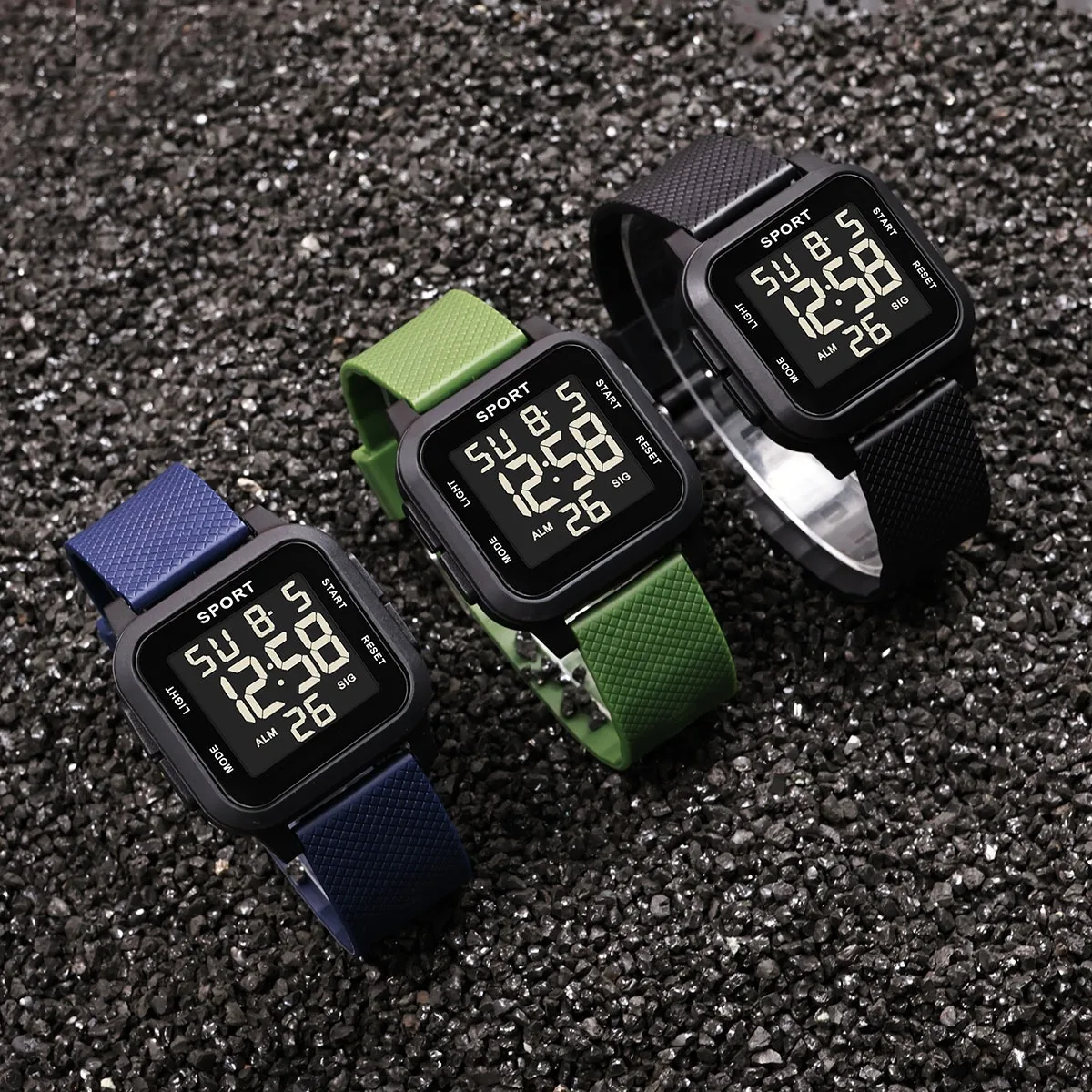 ساعة يد رقمية للأطفال مقاومة للماء إلكترونية عسكرية للأولاد في سن المراهقة ساعة منبه رياضية خارجية متعددة الوظائف LED