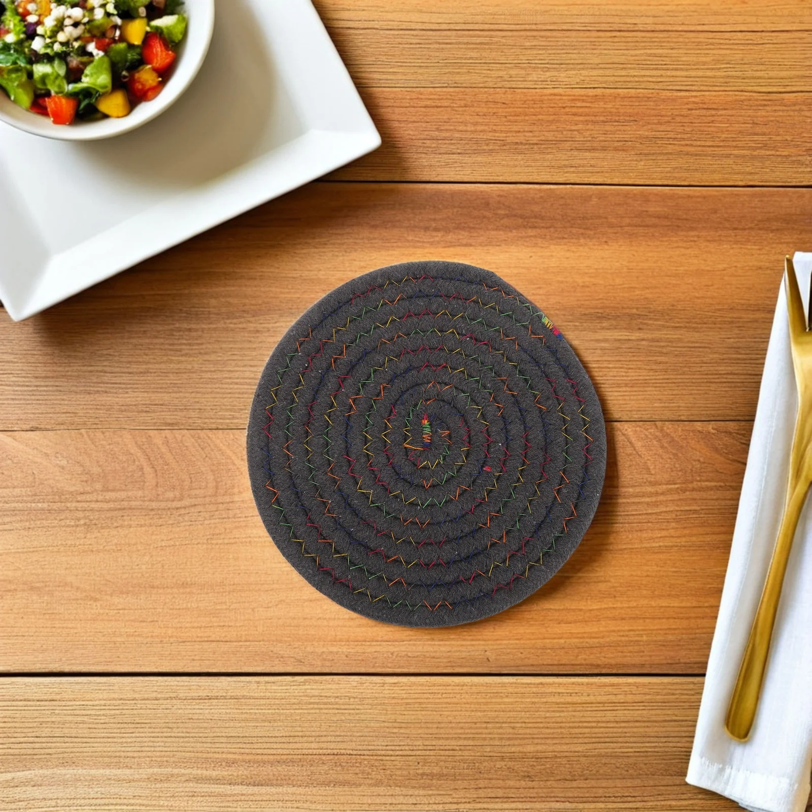 

6Pcs 18cm Cotton Woven Placemats Insulated Coasters for Drinks and Hot Dishes Modern Table Decor Woven Trivets for Hot Dishes