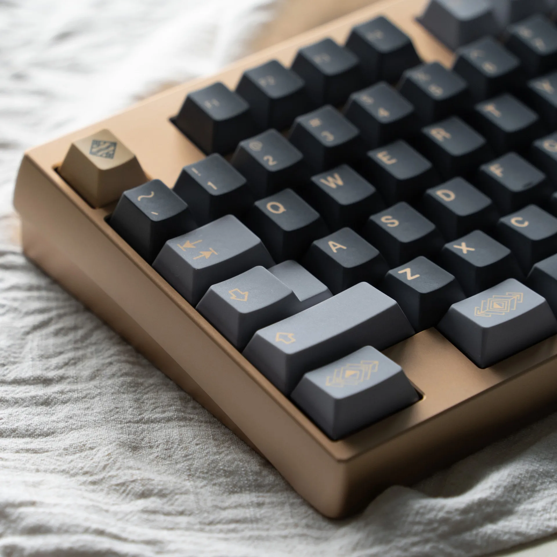 Trill Theme PBT الارتفاع الأصلي، غطاء مفاتيح ساخن الارتفاع بخمسة جوانب، مجموعة كاملة من تخصيص لوحة المفاتيح الميكانيكية Hua