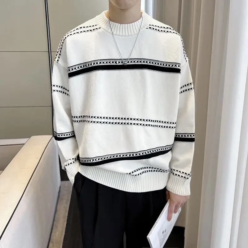 Korean Striped Knitted Pullovers Autumn Winter New Casual Contrasting Colors Men's Clothing Stylish Spliced Round Neck Sweaters