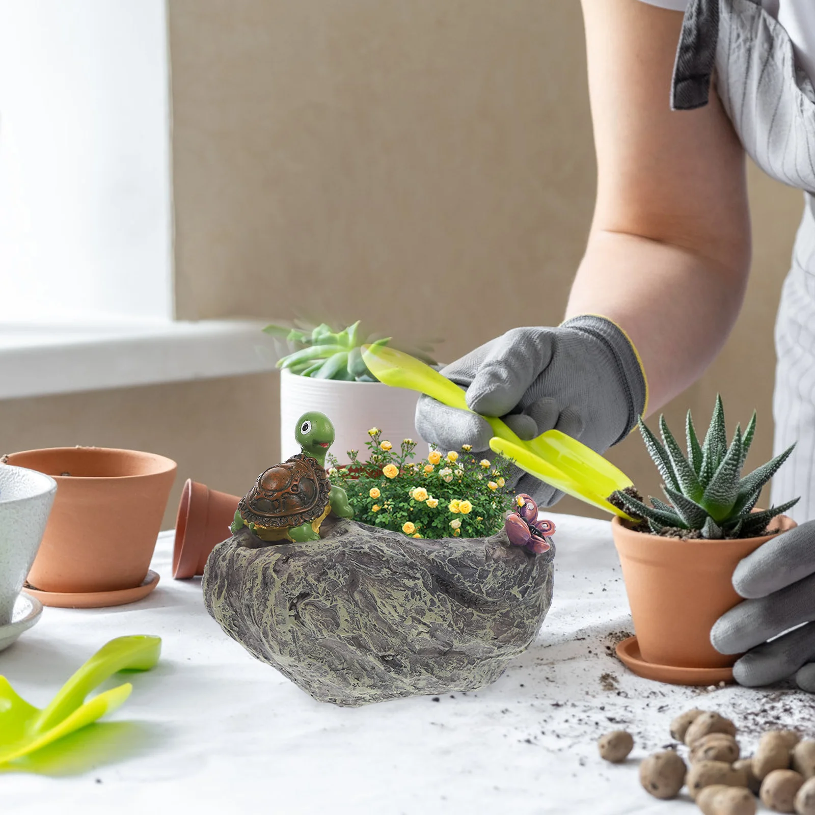 

1pc Resin Flowerpot Turtle Design Balcony Garden Flower Pot Creative Cartoon Household Adornment Office Desktop Decor Succulent