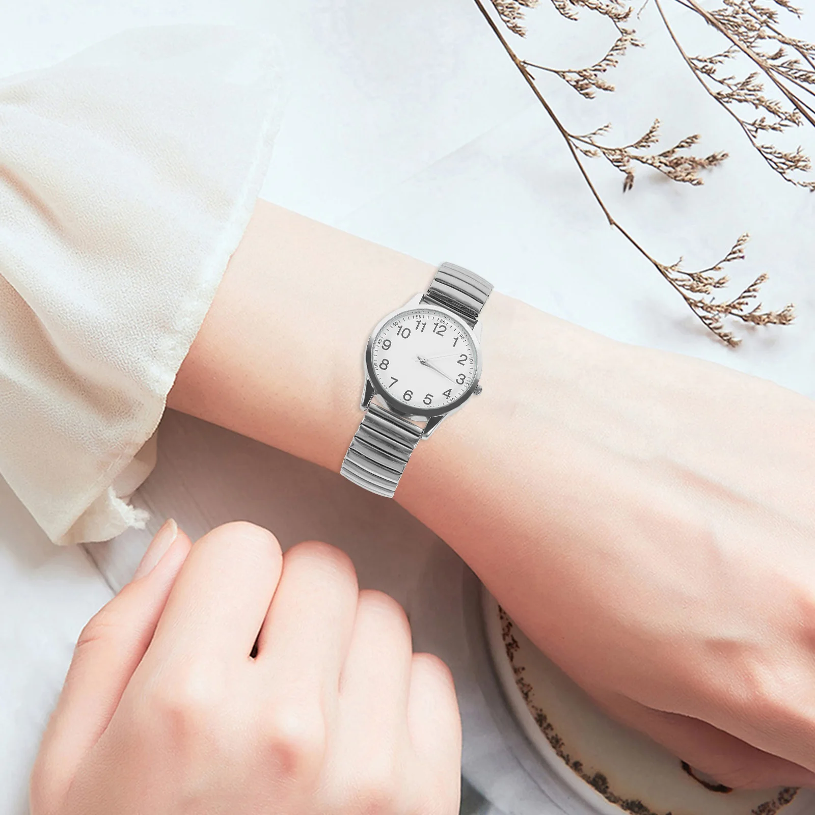 

Large Dial Waterproof Quartz Watches for Men Women Elderly Silver Elastic Band White Face Stretch Wristwatch Modern