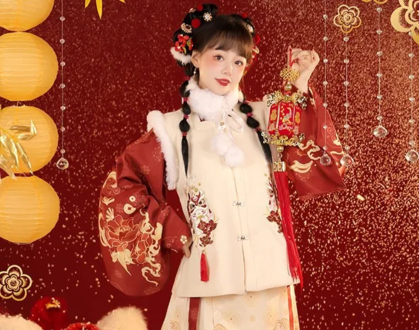 Hanfu women's autumn and winter Ming style New Year clothing embroidered with Han elements and plush style