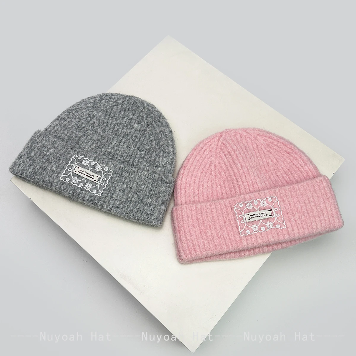 جديد إمرأة الكورية الدانتيل التصحيح رسائل أفخم قبعات منسوجة دافئة بسيطة موضة في الهواء الطلق بيني عادية تنوعا ins التزلج الحلو