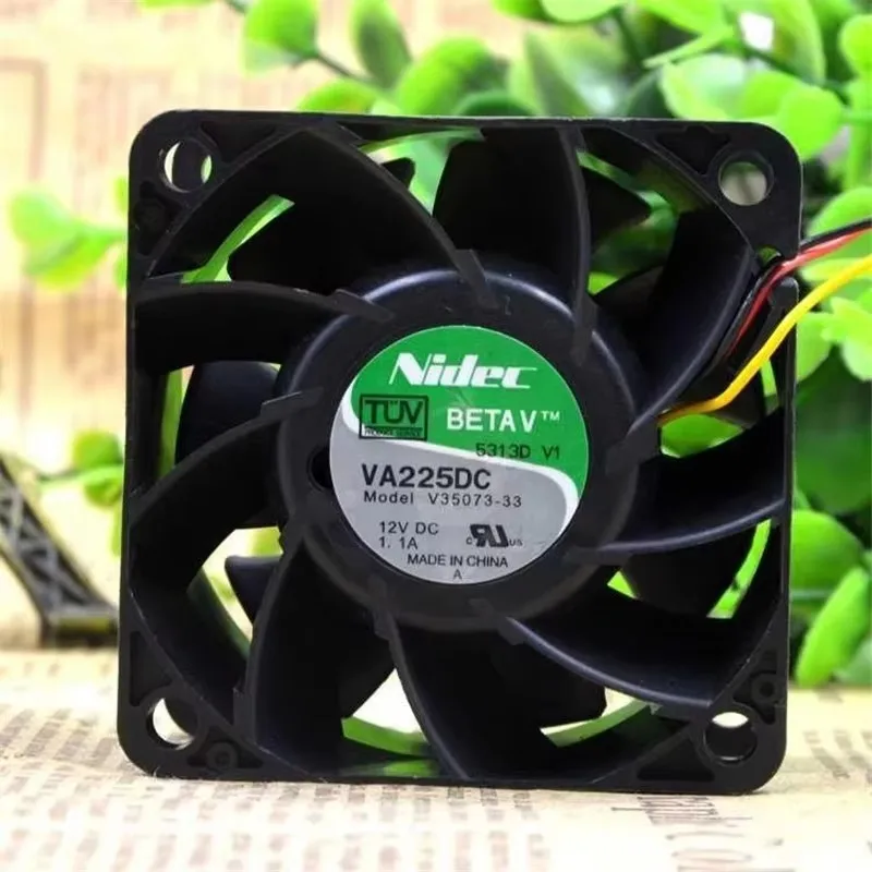 

Вентилятор охлаждения для серверного корпуса VA225DC V35073-33, 60*60*38 мм, 6 см, 1.1А, 12В, повышенной мощности