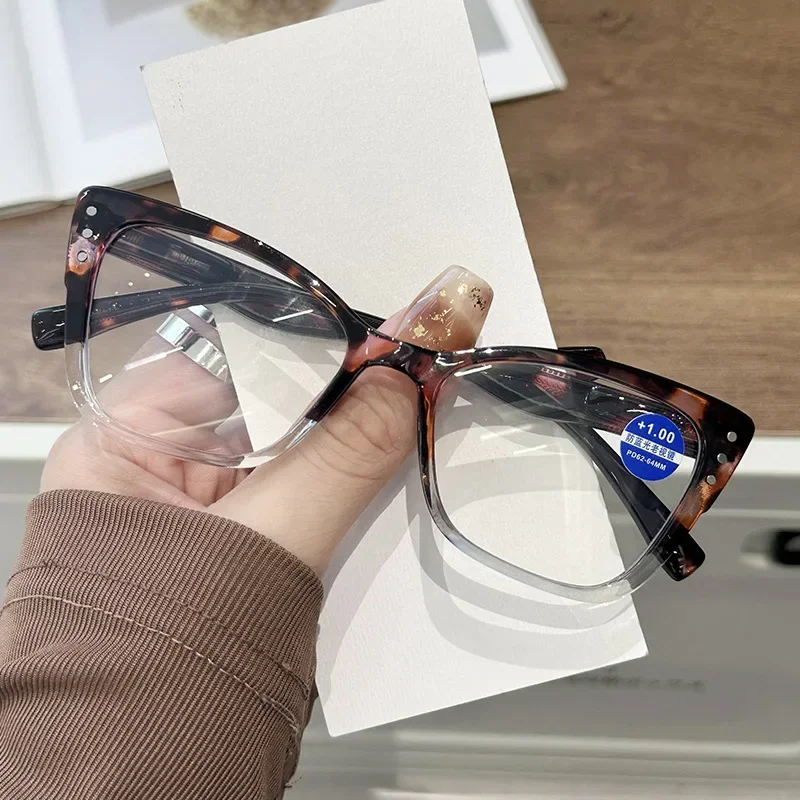 Frauen Trend Presbyopie Brillen Neue Mode Cat Eye Lesebrille Personalisierte Blau Licht Blockieren Augenschutz Gläser