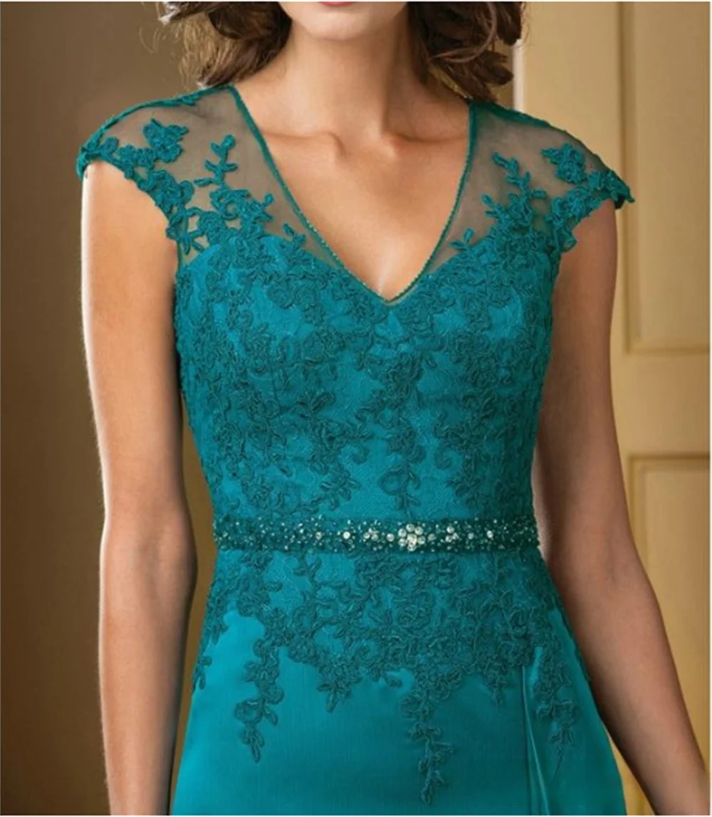 A-Line Lace Floor-Length Mother Of The Bride Dress Elegant 2023 Plus Sizes Turquoise Appliques Chiffon Short Sleeve Ruffles Belt