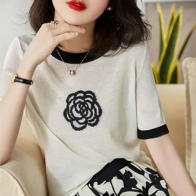 Mode einfarbige Stickerei Blumen T-Shirt Damen bekleidung Herbst neue lose lässige Pullover All-Match koreanische T-Shirt