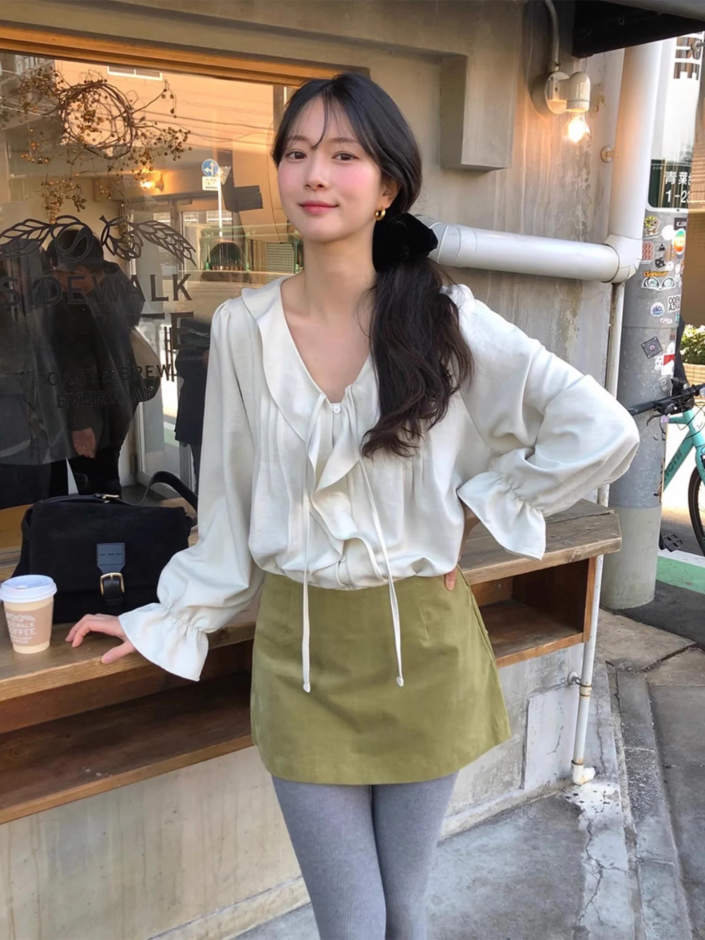 Doux jeune ourlet à volants v-ne cloche Sve irt femmes début du printemps plissé ample polyvalent Sa haut coréen Sle trajet