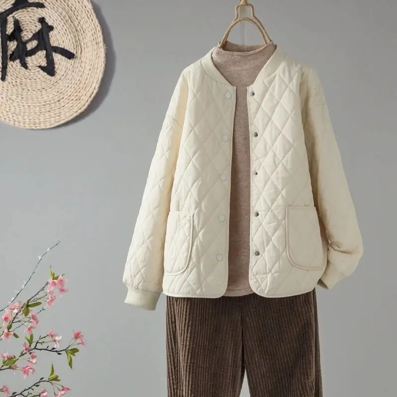 女性の冬の綿ジャケット秋冬ファッション軽量綿入りコートデイリー厚く暖かいシングルブレストコート