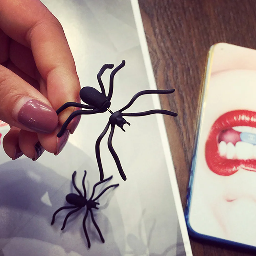 

4pcs Black Spider Earrings Halloween Punk Alloy Ear Cuff Party Costume Wear Fashion Jewelry For Women Creative Halloween