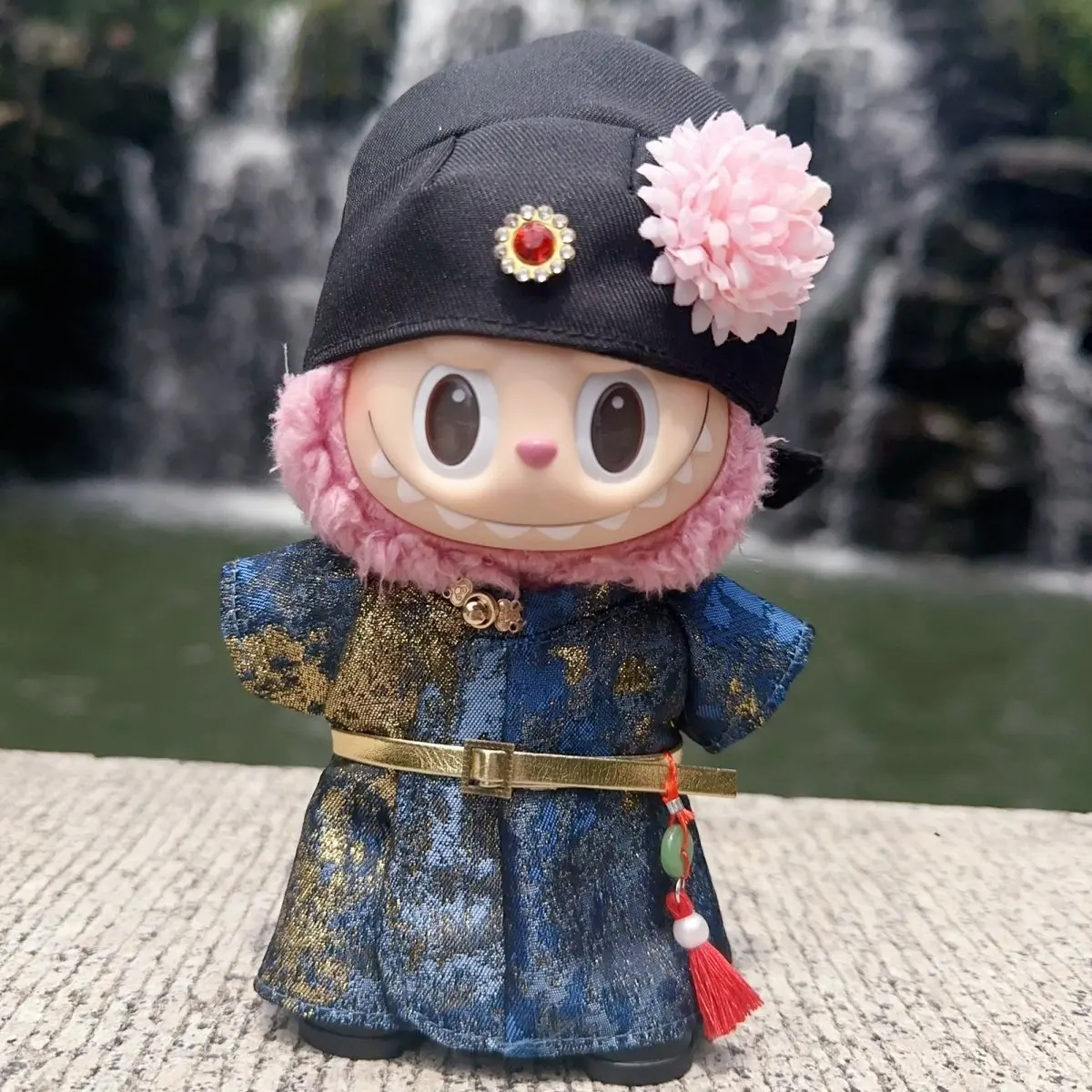 

17 см Labubu I II Idol Dolls Симпатичная мини-плюшевая кукла Одежда в древнем стиле Тан Костюм с цветочным и птичьими узорами Новый супер милый
