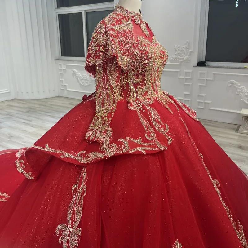 Chinese red long-sleeved trailing wedding dress