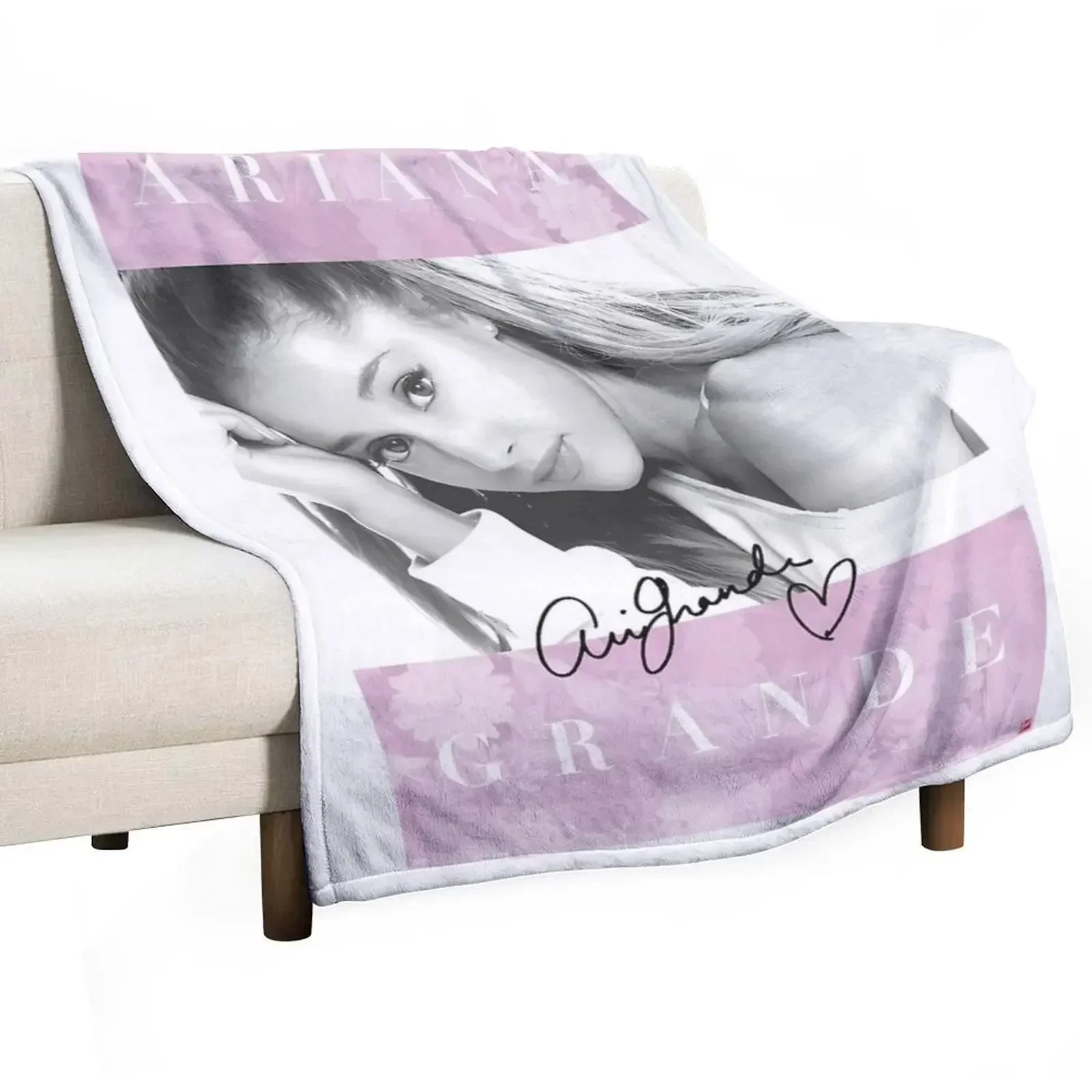 Vintage Pop Music R&B - The Best Singer 2024 Throw Blanket Thin Soft Big blankets ands blankets and throws Furry Blankets