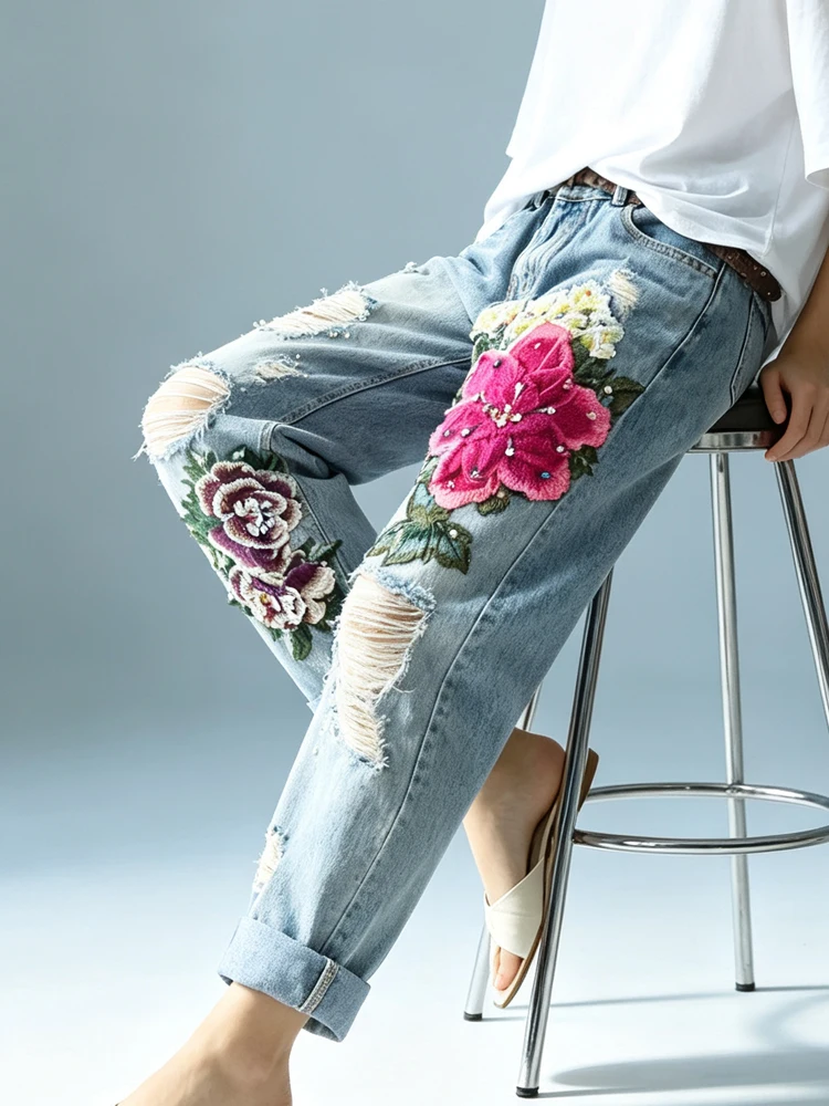 Women's Vintage Distressed Jeans 3D Floral Embroidery Ripped Beaded Roll Cuff Jeans Boho Casual Fashion Streetwear Trousers