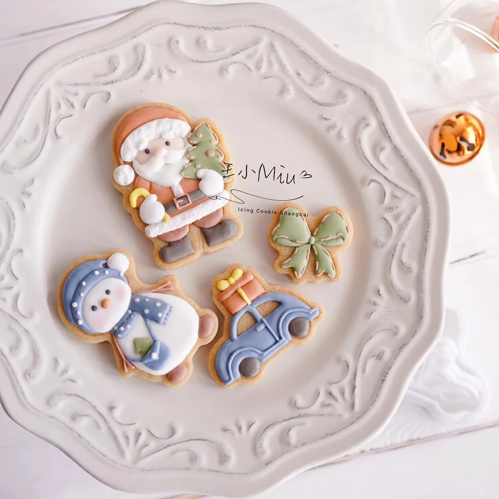 Christmas Biscuit Mold Bowknot Car Santa Claus Snowman Shape Cookie Cutter Stamp Xmas New Year Party Decor Baking Tools Bakeware