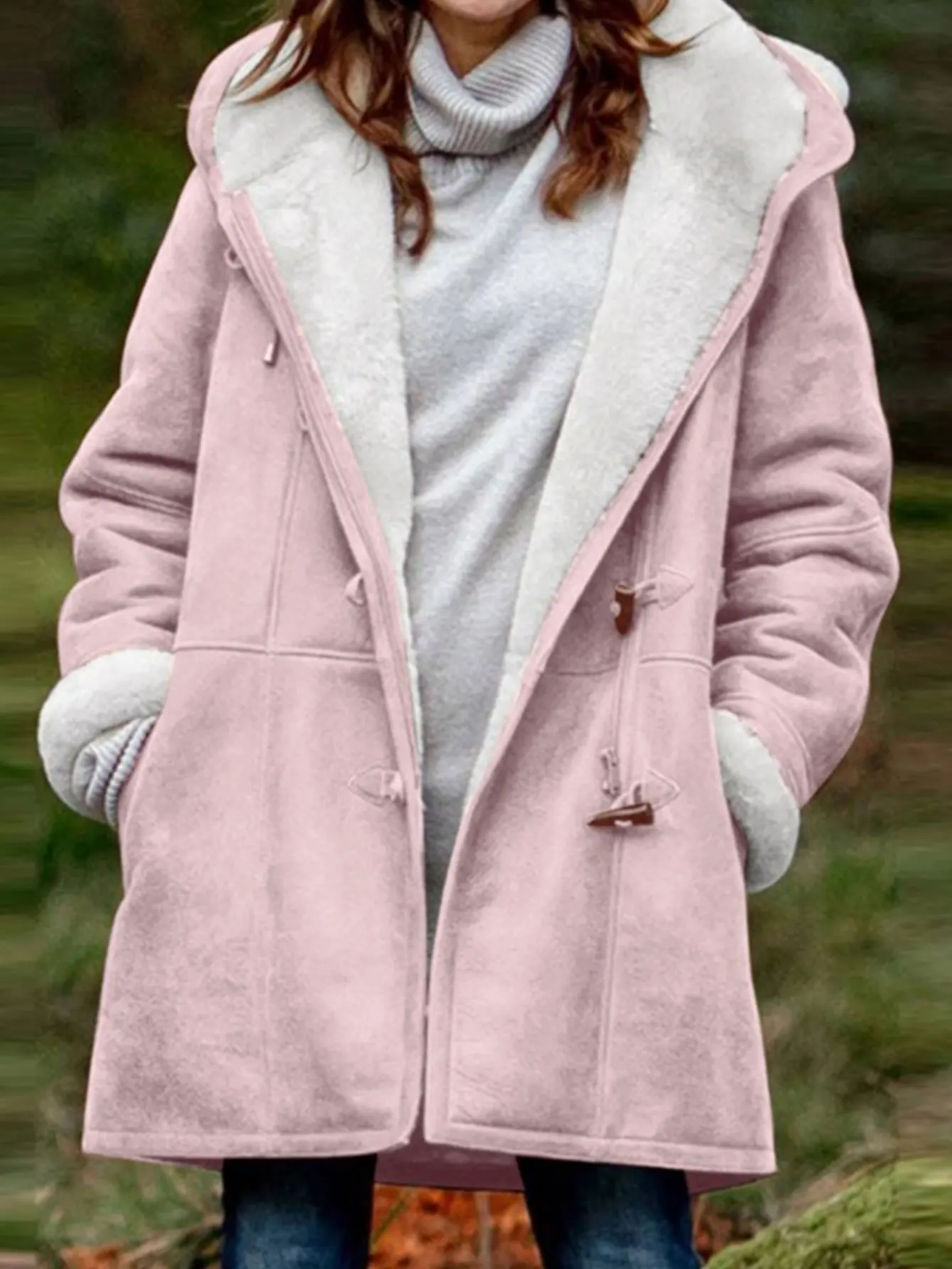 Płaszcz z futrem w stylu casual, zintegrowane futro, odzież wierzchnia damska, wygodny, miękki materiał, modny, stylowy design.