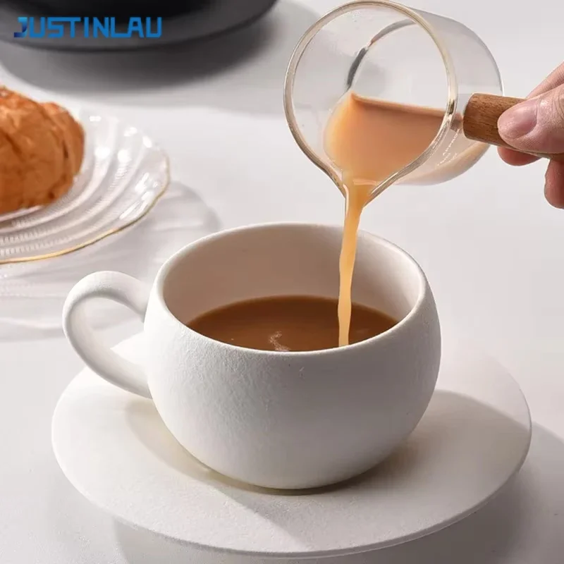 JUSTINLAU 110/280ml Keramik-Kaffeetasse & Untertassen-Set Japanisches Schwarz-Weiß Gebranntes Stein-Frühstückstasse Milch-Hafer-Kaffeetasse Eiförmiger Becher