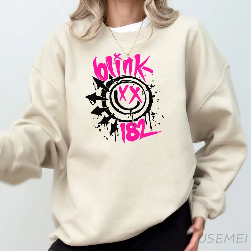 Vintage Blink 182 Round Neck Sweatshirt Smile Face Sweatshirts Trendy Rock Pop Music Band Hoodie Pullover Unisex Women Clothing