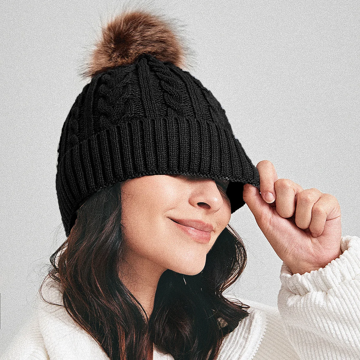 Warm Winter Beanie Caps for Women with Pompom Knitted Hat Soft Daily Ear Protection Casual Skullies Outdoor